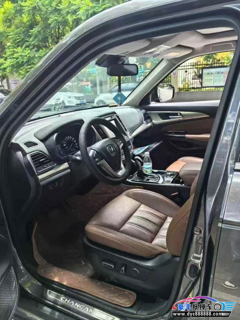 18年长安长安CS95轿车抵押车出售