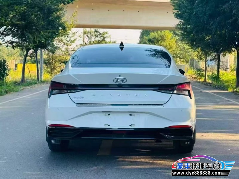 21年现代伊兰特轿车抵押车出售