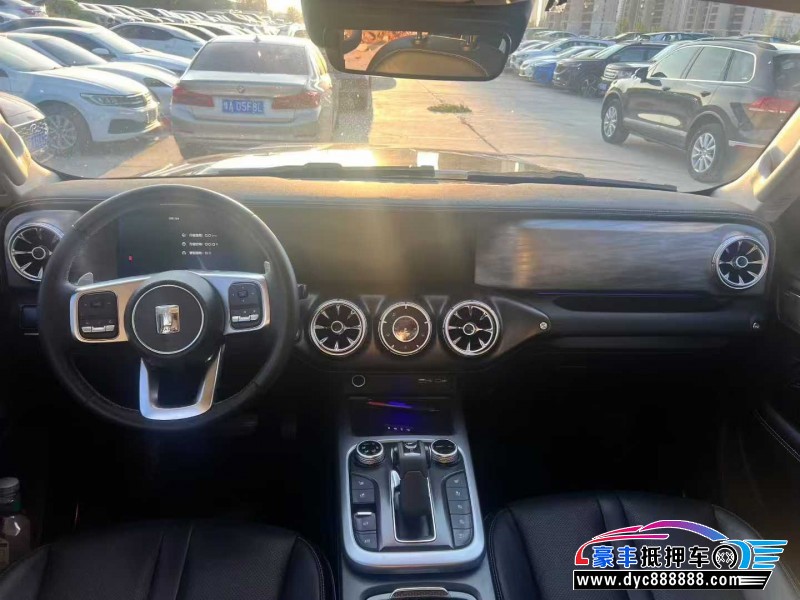 22年WEY坦克300轿车抵押车出售