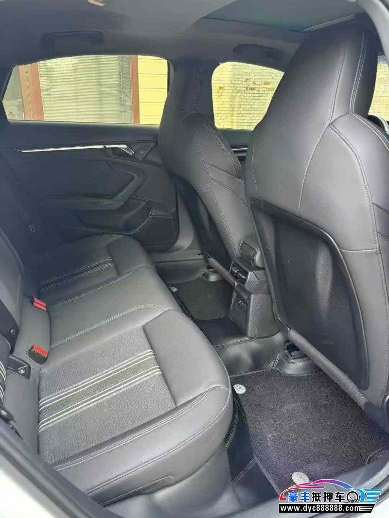 22年奥迪A3轿车抵押车出售