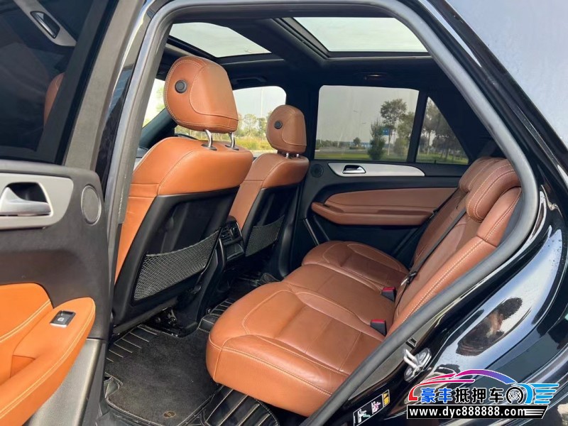 19年奔驰GLE AMG轿车抵押车出售