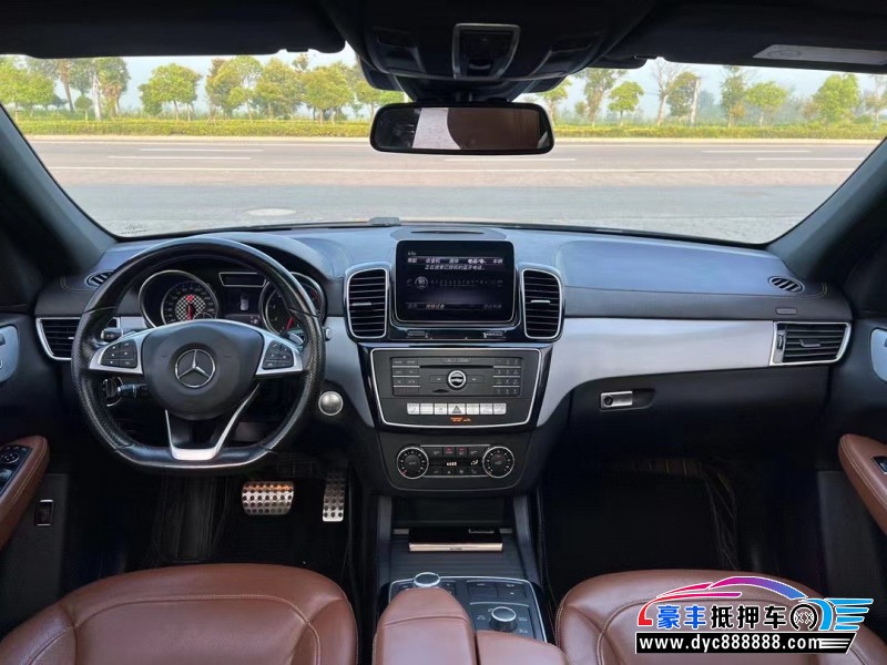 19年奔驰GLE AMG轿车抵押车出售