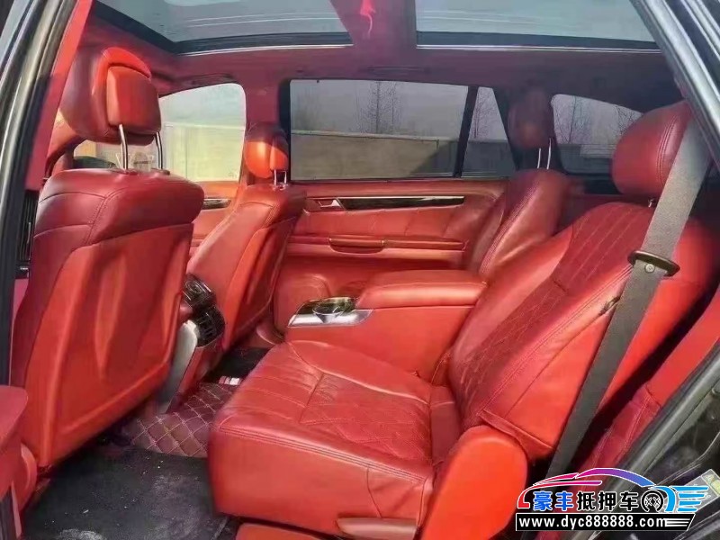 16年奔驰R轿车抵押车出售