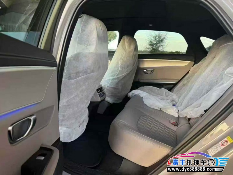 25年比亚迪汉轿车抵押车出售