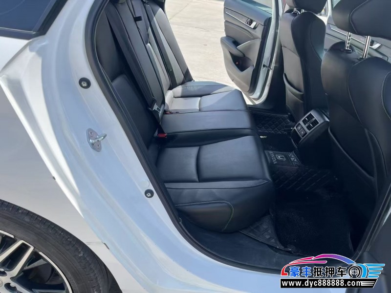 23年本田雅阁轿车抵押车出售