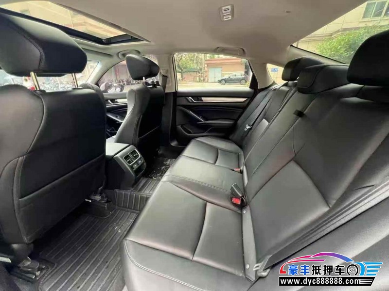 22年本田雅阁轿车抵押车出售