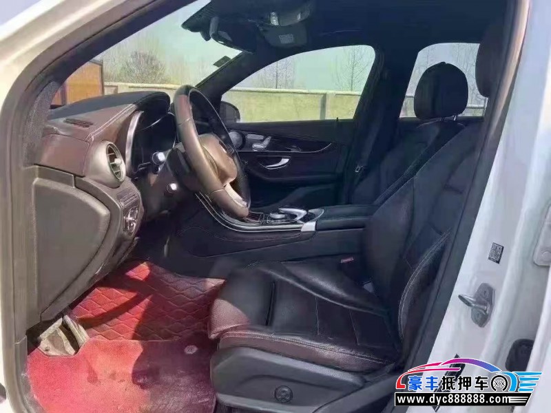 18年奔驰GLC轿车抵押车出售