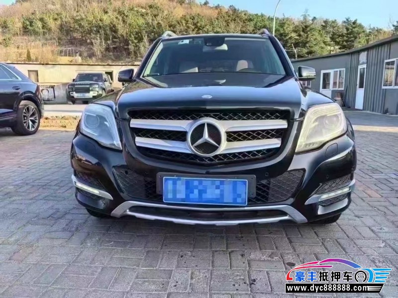 13年奔驰GLK轿车抵押车出售