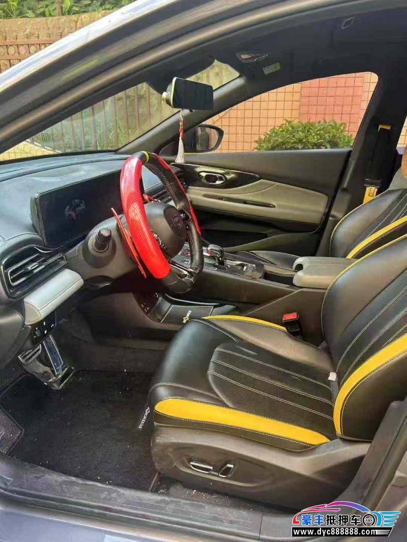 22年传祺影豹轿车抵押车出售