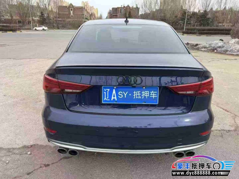 17年奥迪S3轿车抵押车出售
