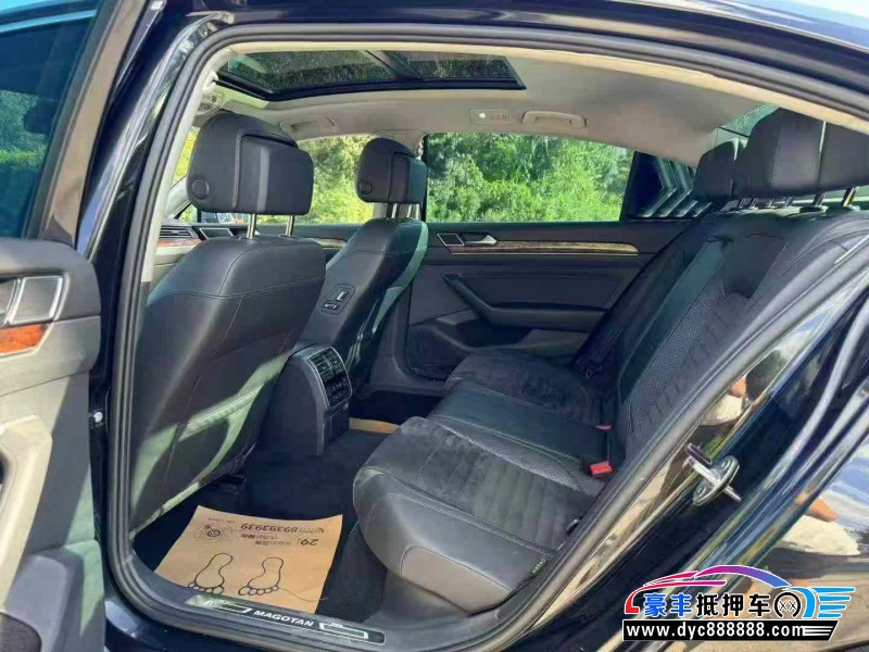 17年大众迈腾轿车抵押车出售