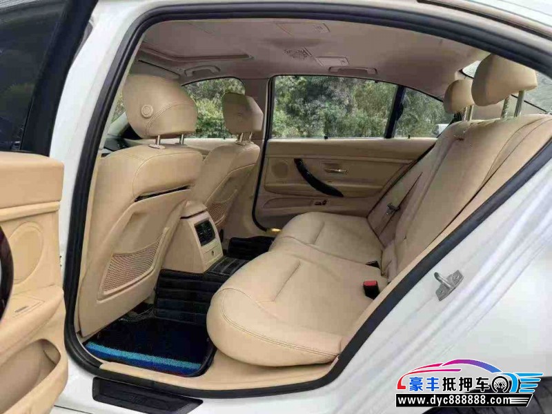 13年宝马3系轿车抵押车出售