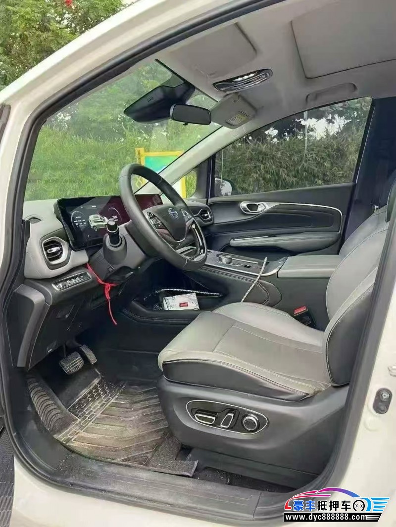 21年埃安v轿车抵押车出售