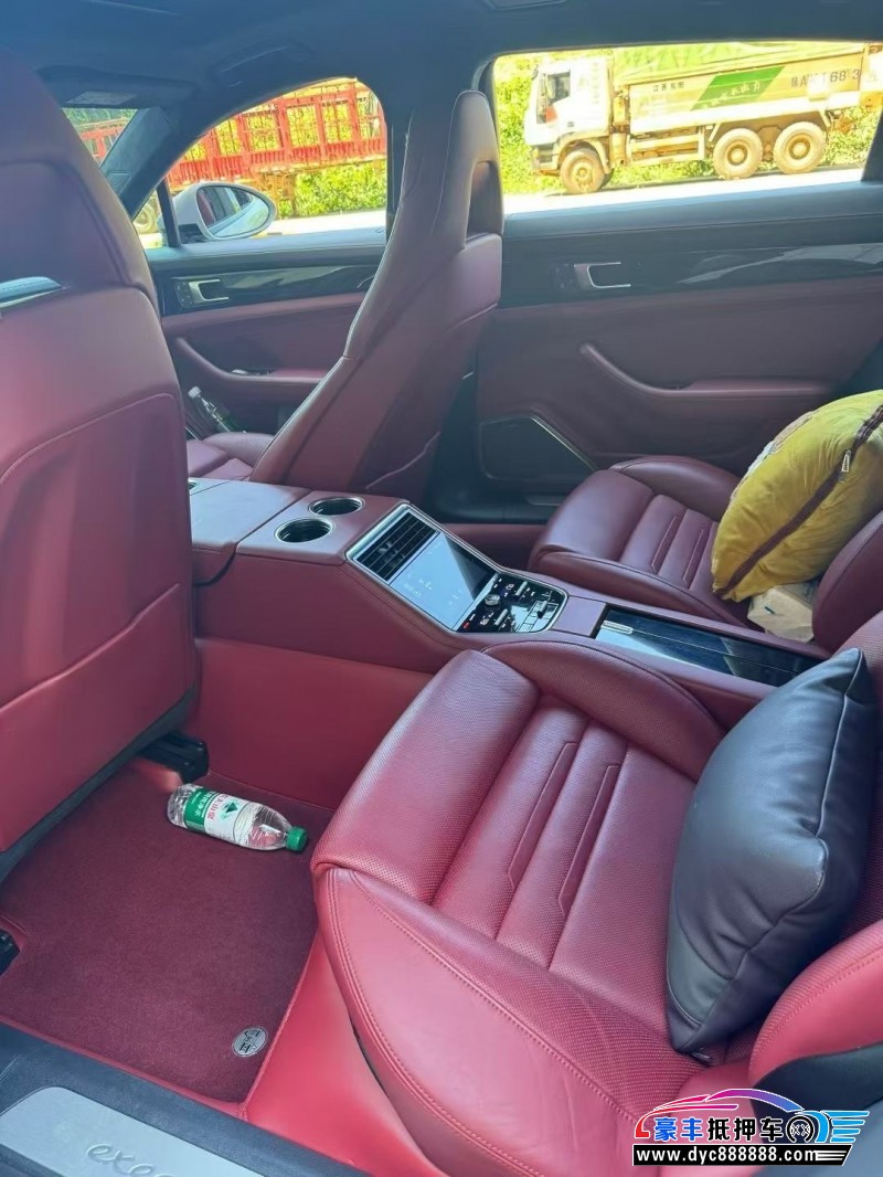 23年保时捷帕纳梅拉轿车抵押车出售