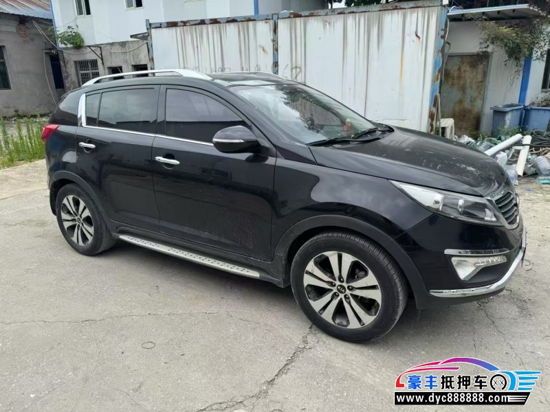 14年起亚智跑轿车抵押车出售