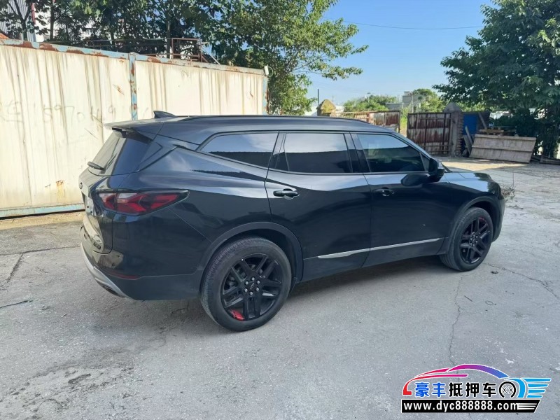 25年雪佛兰开拓者轿车抵押车出售