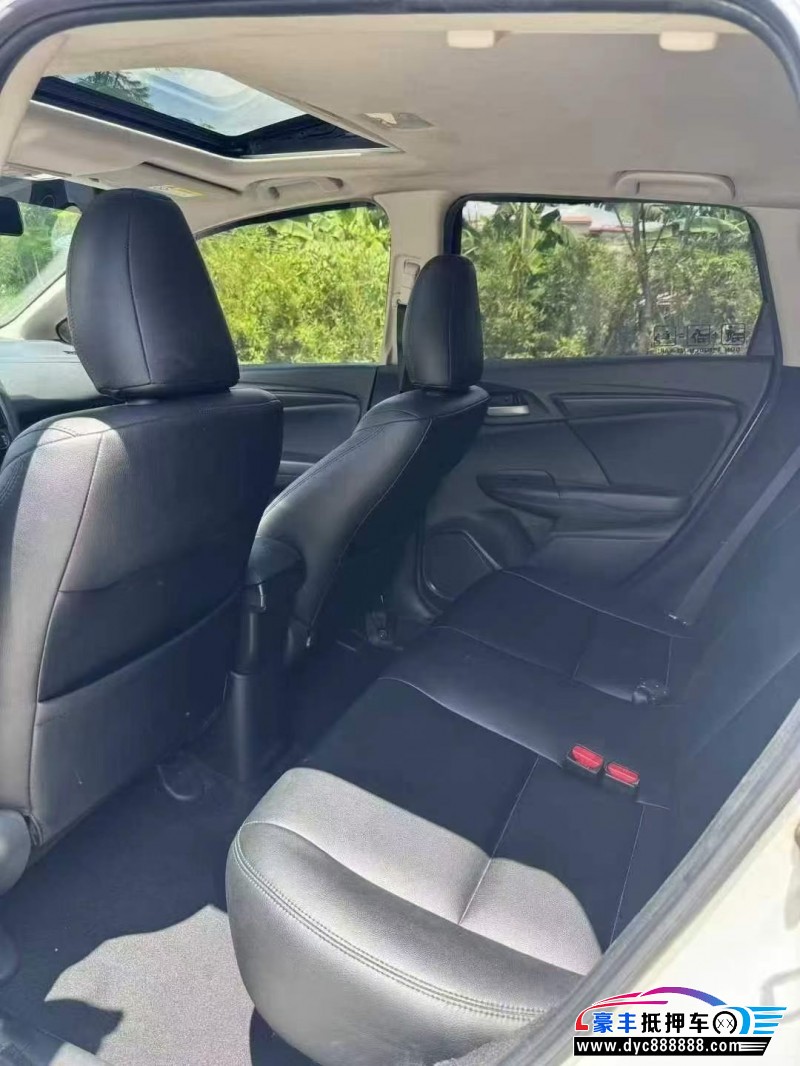 19年本田飞度轿车抵押车出售