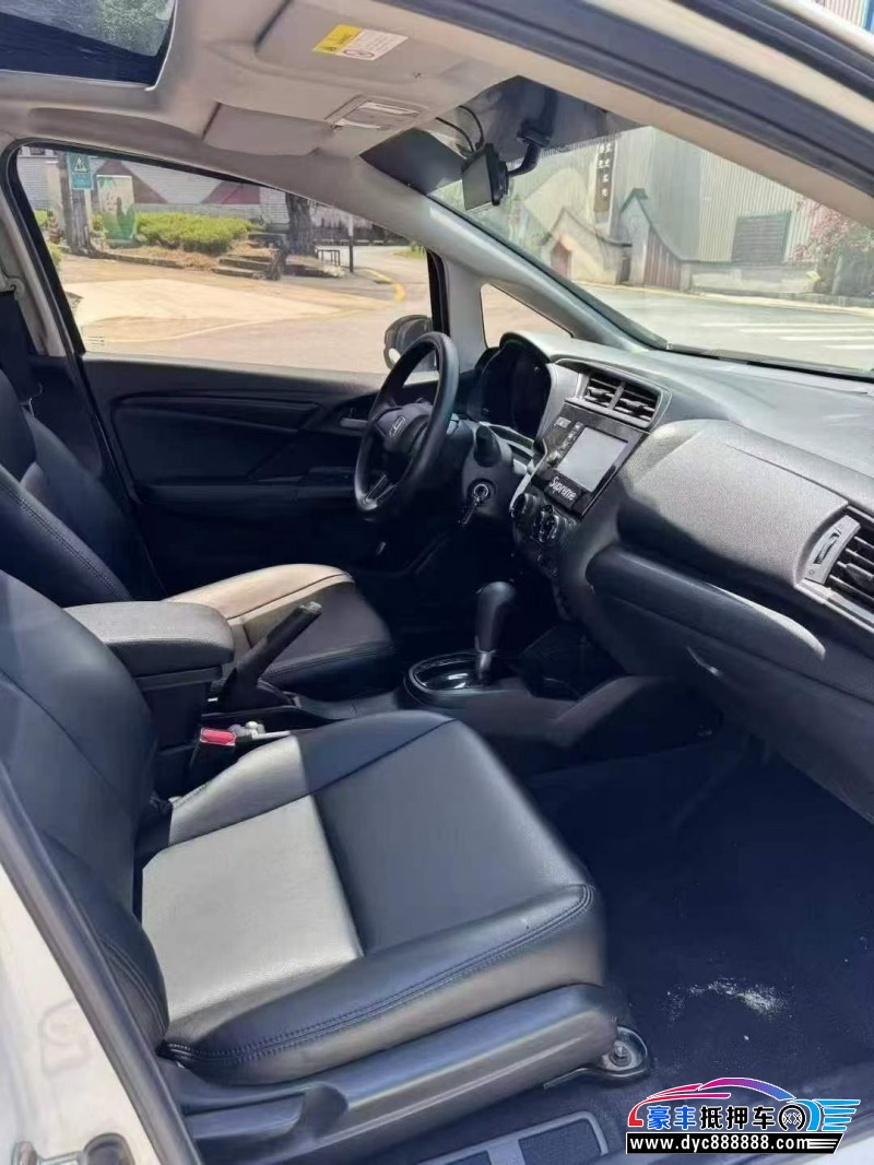 19年本田飞度轿车抵押车出售