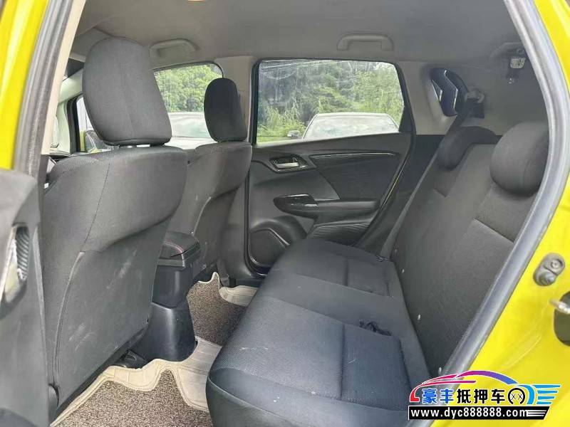 17年本田飞度轿车抵押车出售