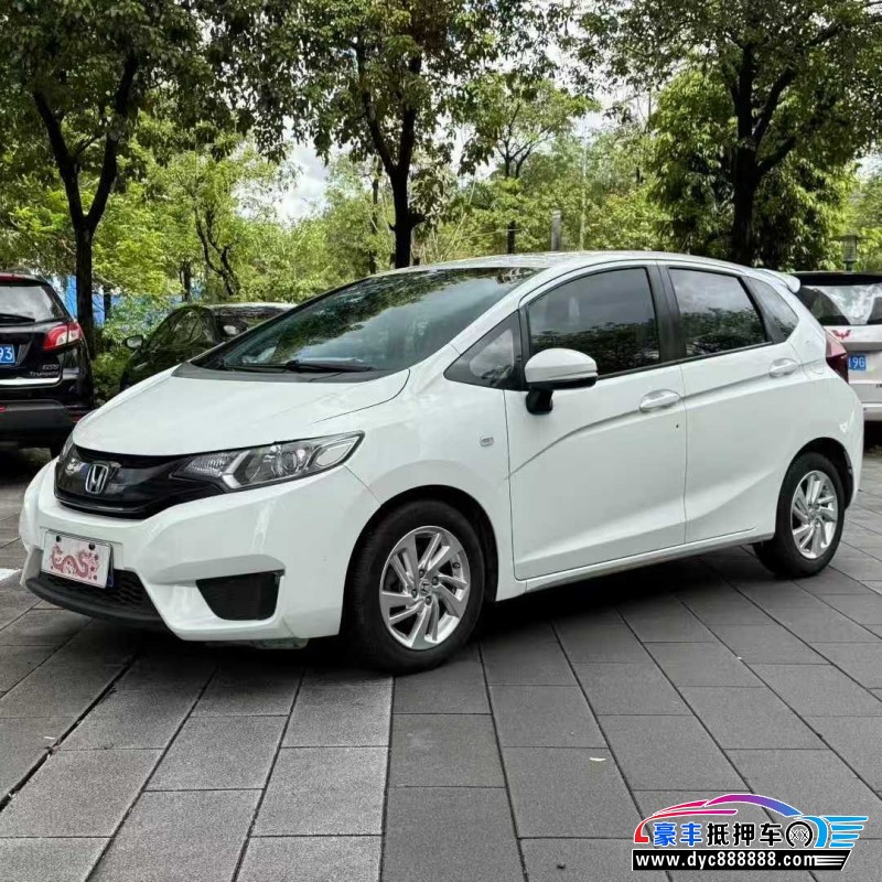 17年本田飞度轿车抵押车出售