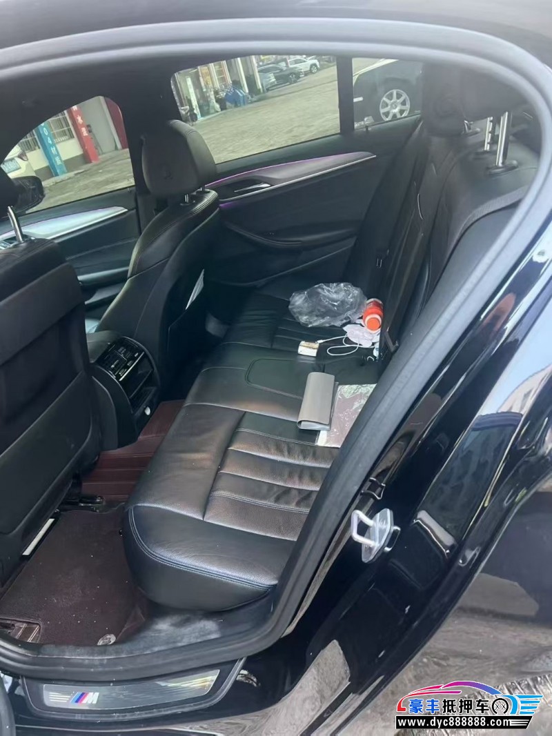 19年宝马5系轿车抵押车出售