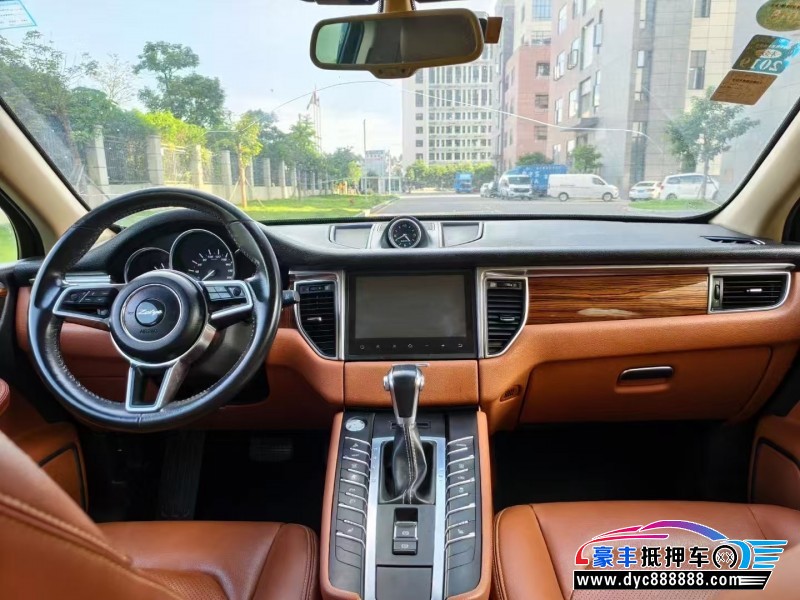 17年众泰SR9轿车抵押车出售