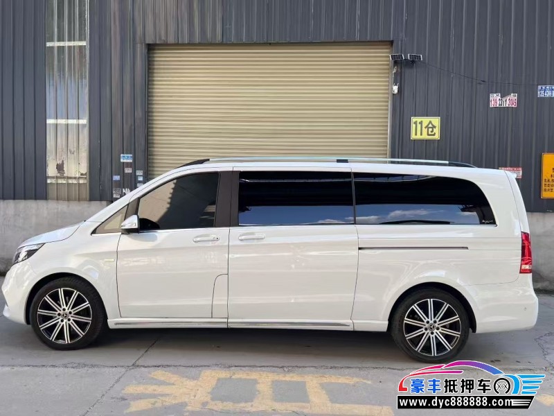 21年奔驰V轿车抵押车出售