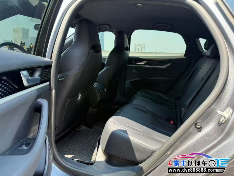 24年比亚迪秦轿车抵押车出售