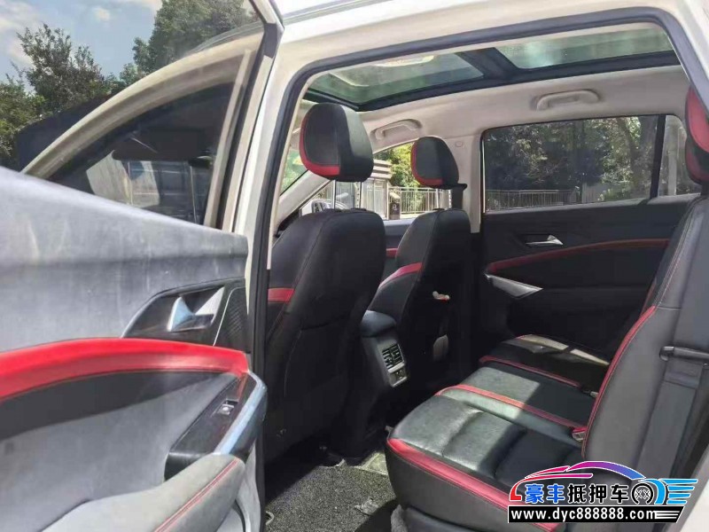 21年江淮思皓X8轿车抵押车出售