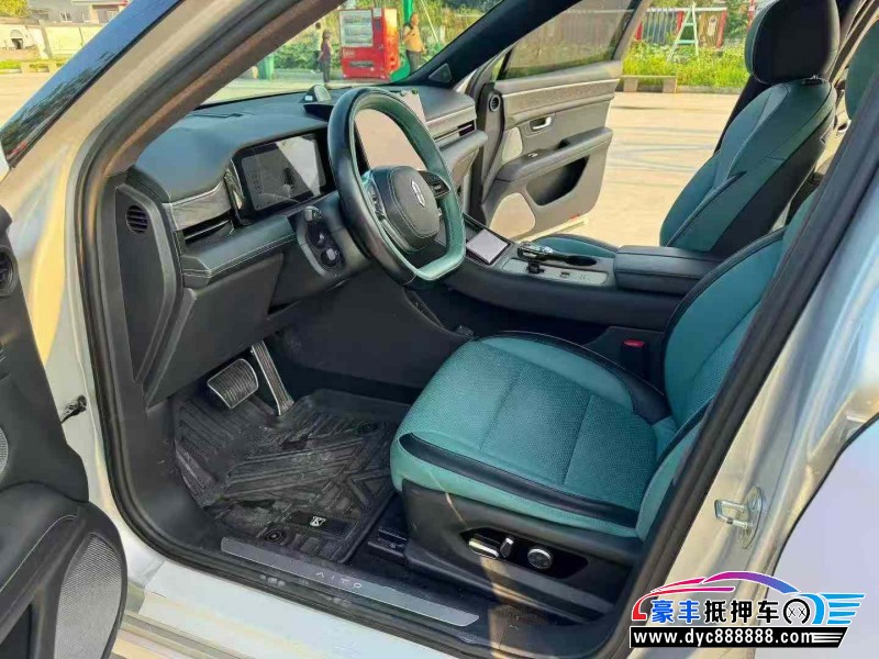 22年华为问界轿车抵押车出售