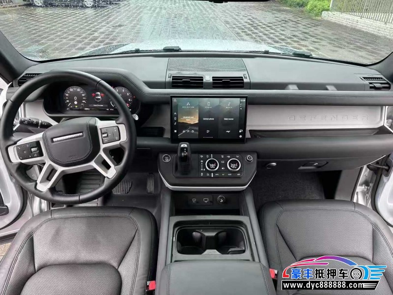 24年路虎卫士轿车抵押车出售