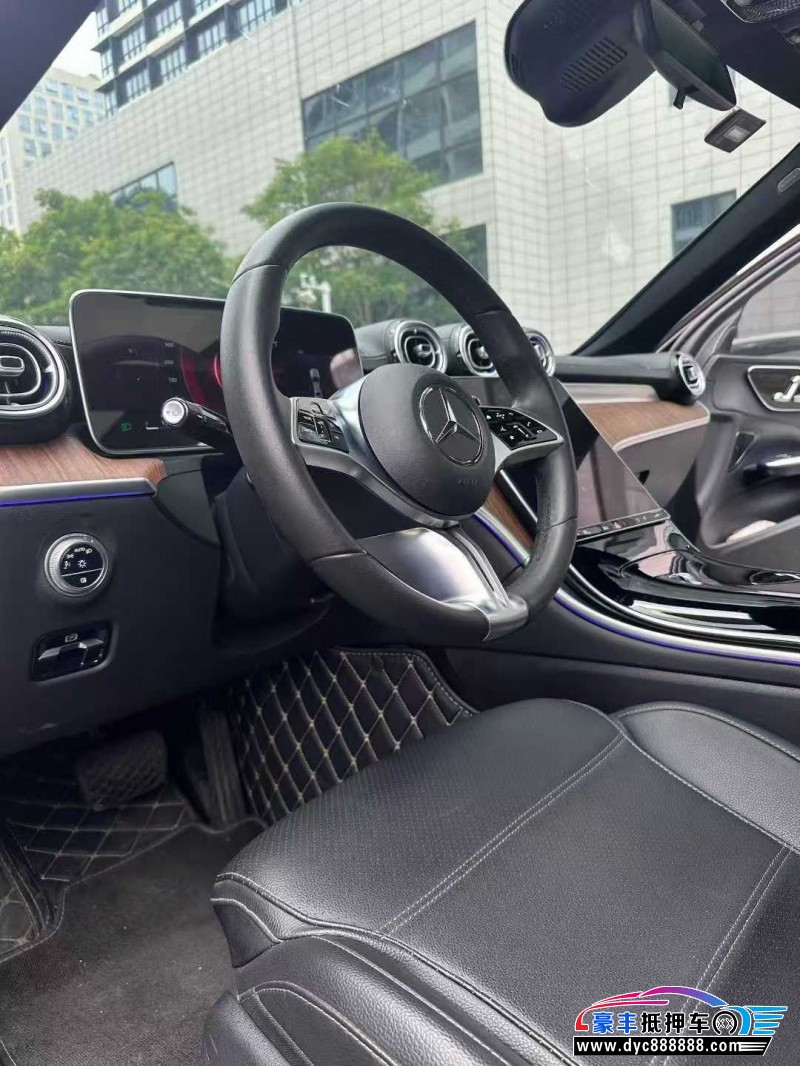 22年奔驰C轿车抵押车出售