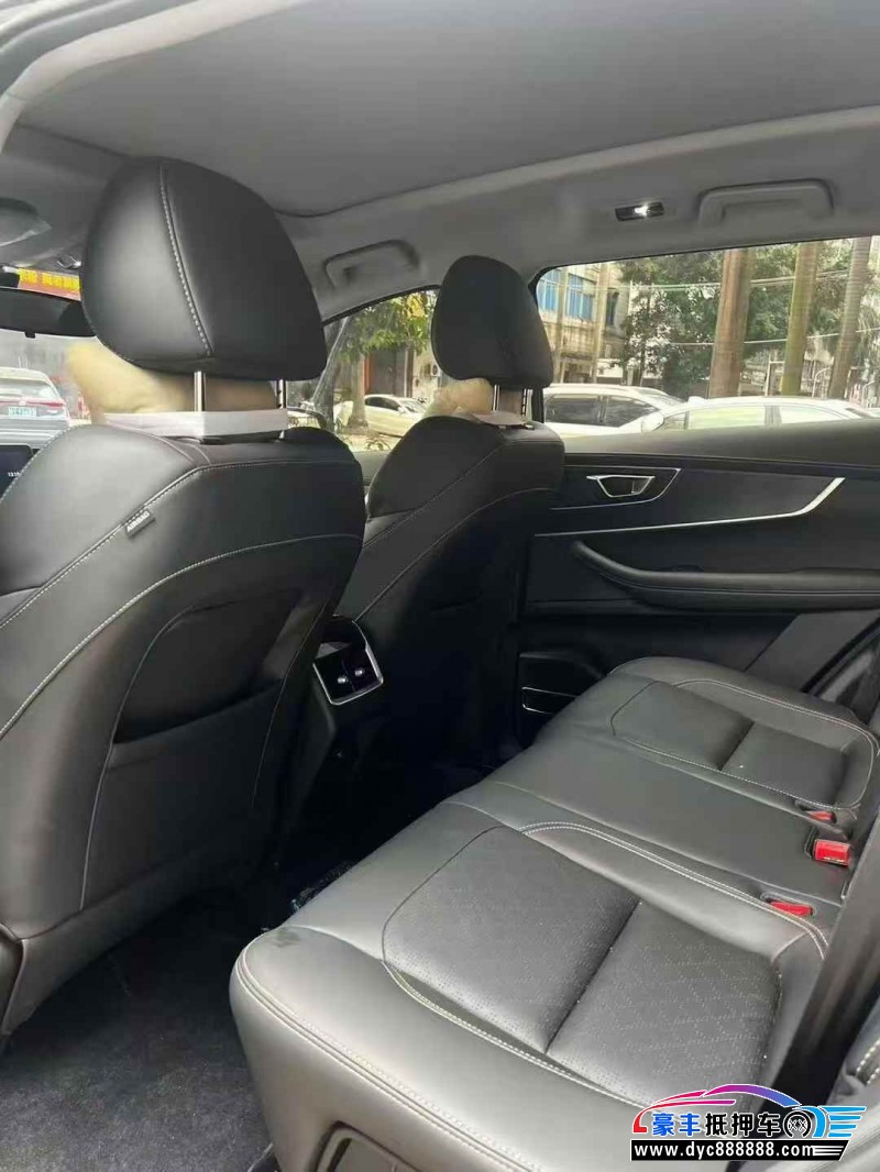 25年奇瑞瑞虎8轿车抵押车出售