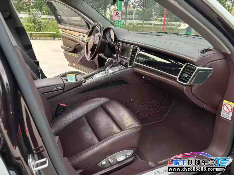 15年保时捷帕纳梅拉轿车抵押车出售