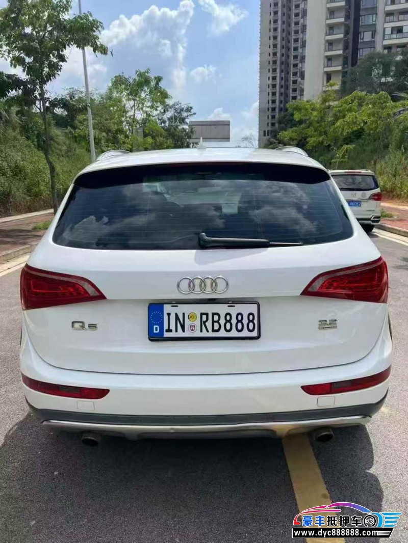 13年奥迪Q5轿车抵押车出售