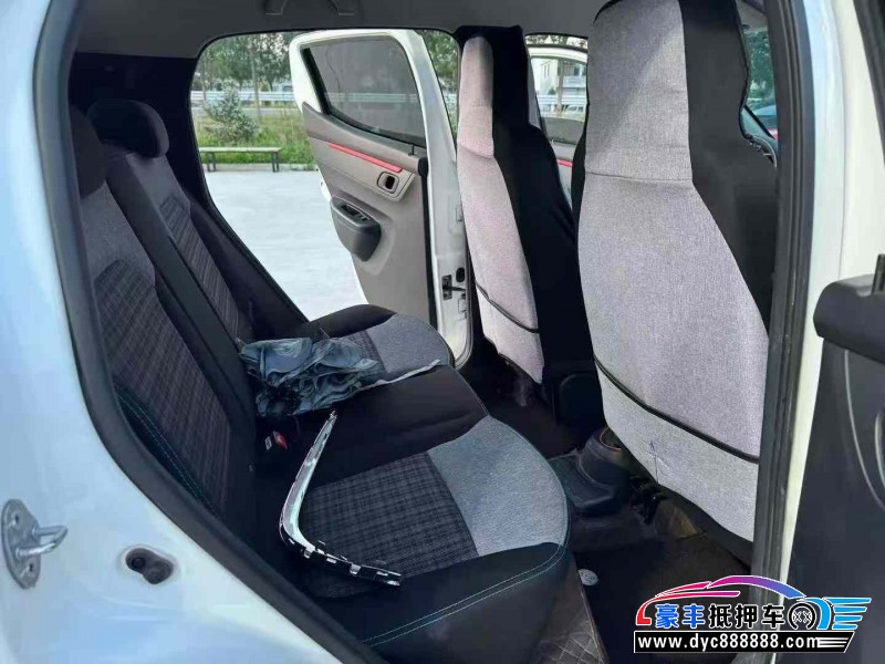 23年东风纳米BOX轿车抵押车出售