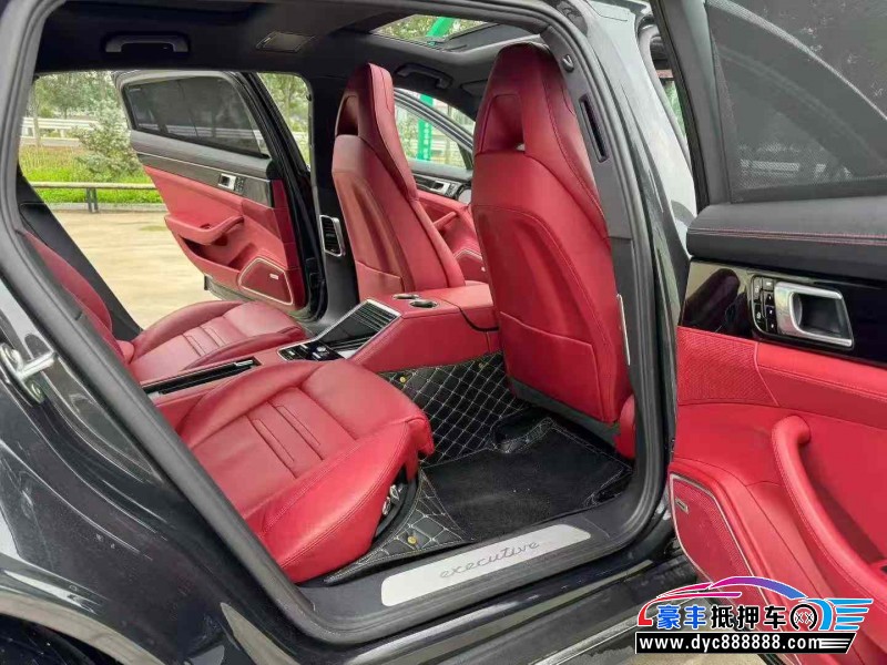 20年保时捷帕纳梅拉轿车抵押车出售