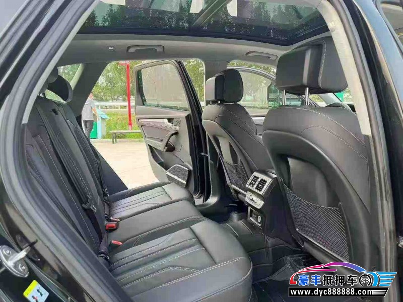 23年奥迪Q5轿车抵押车出售