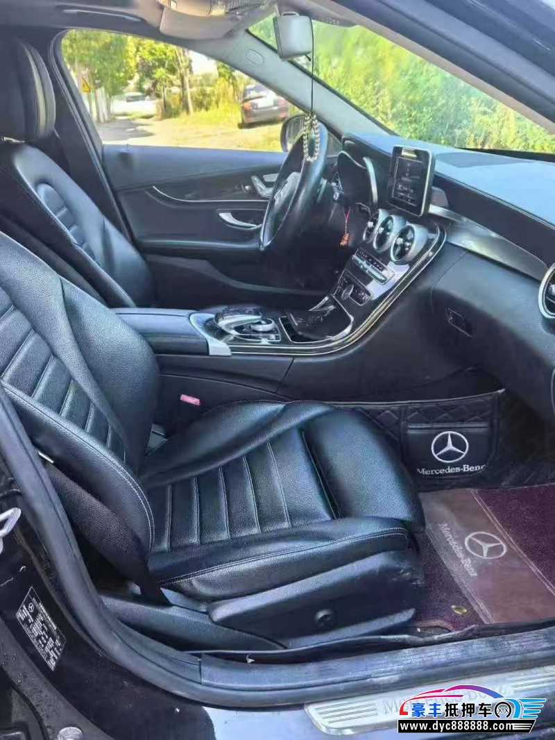 18年奔驰C轿车抵押车出售