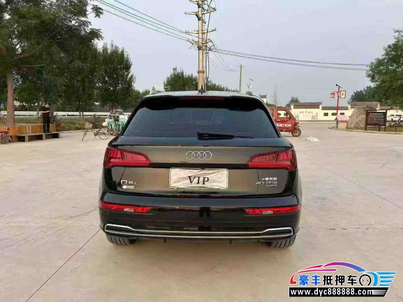 20年奥迪Q5轿车抵押车出售