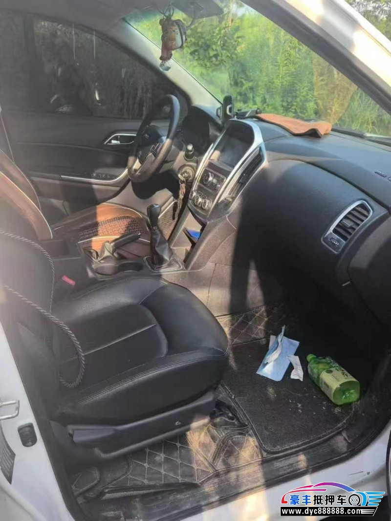 19年江铃域虎轿车抵押车出售