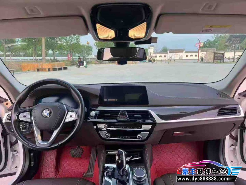 20年宝马5系轿车抵押车出售