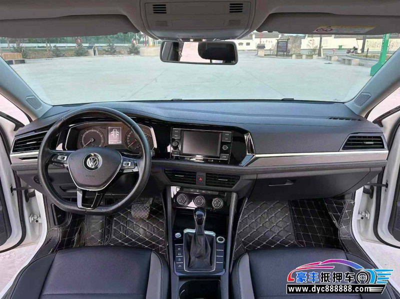 20年大众速腾轿车抵押车出售