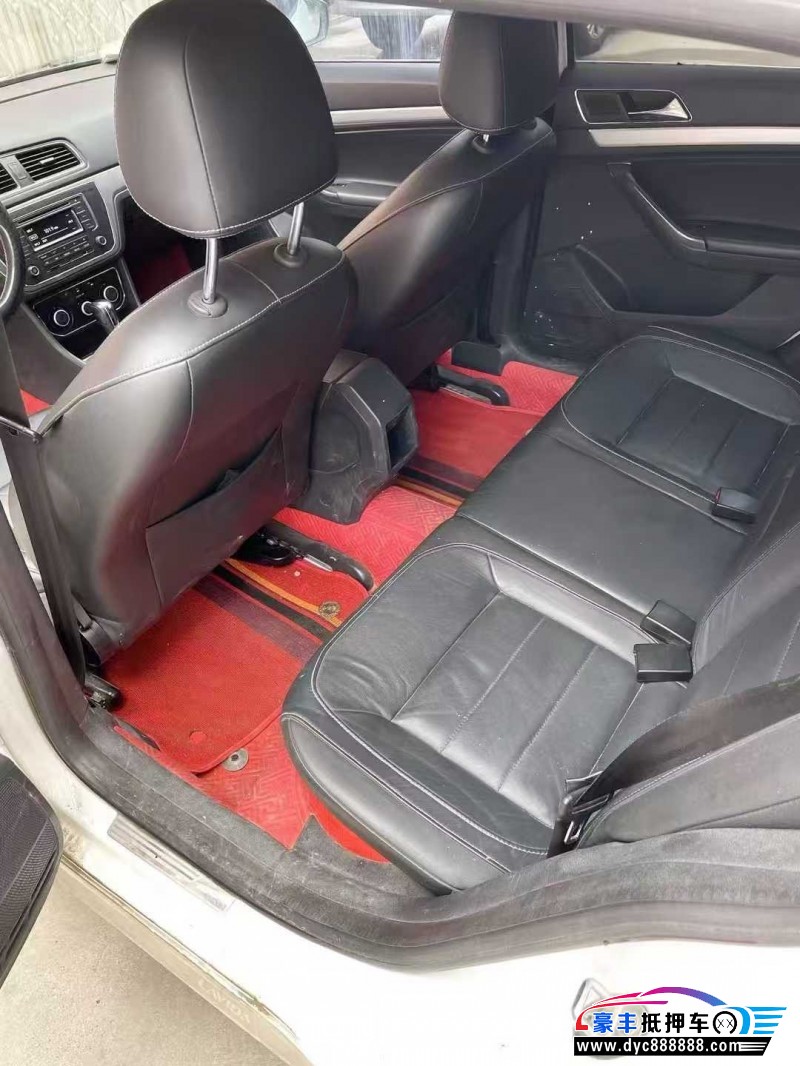 16年大众朗行轿车抵押车出售