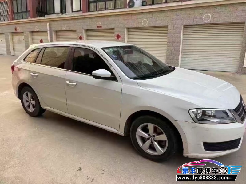 15年大众朗行轿车抵押车出售