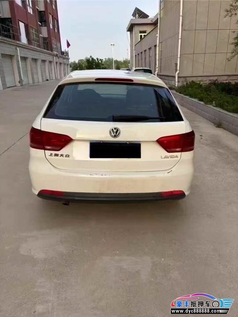 15年大众朗行轿车抵押车出售