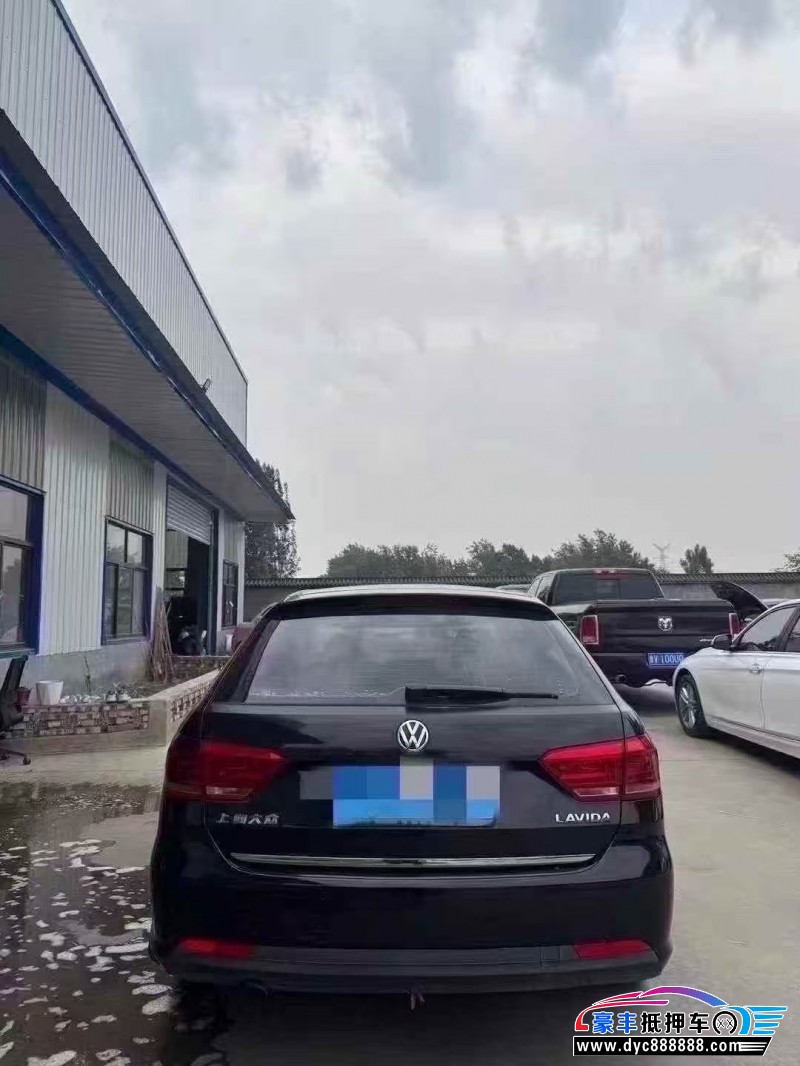 14年大众朗行轿车抵押车出售