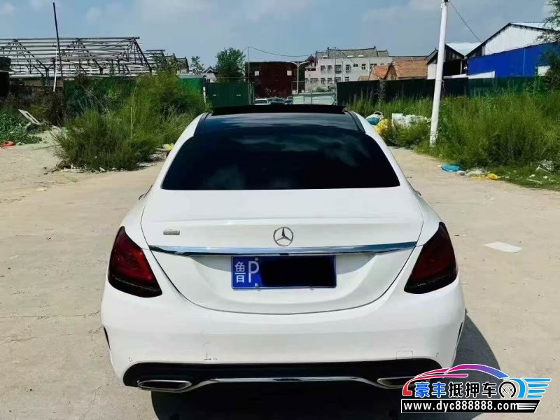19年奔驰C轿车抵押车出售