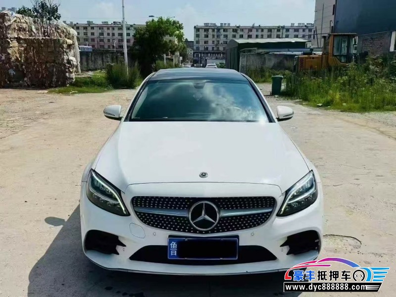 19年奔驰C轿车抵押车出售