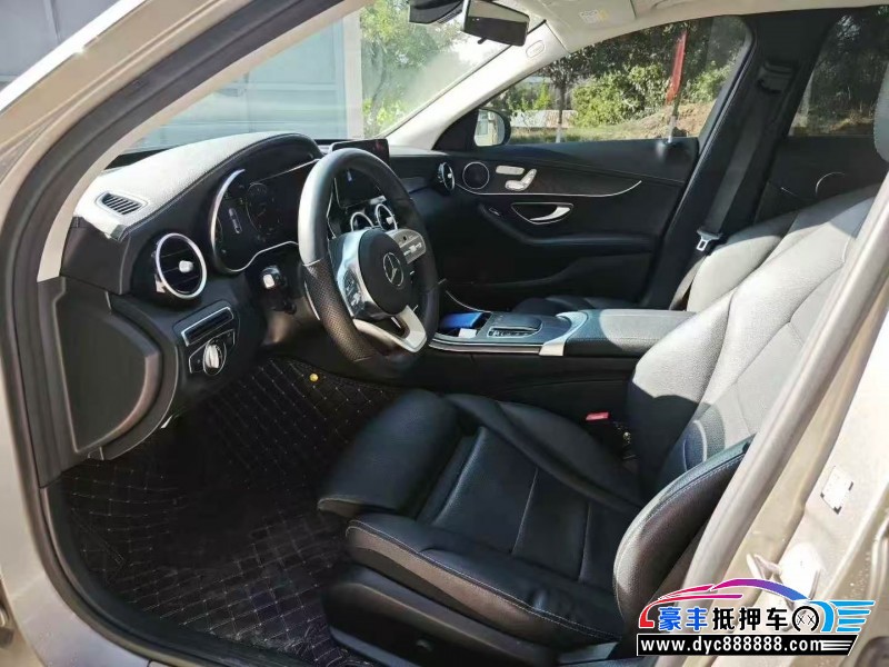 21年奔驰C轿车抵押车出售